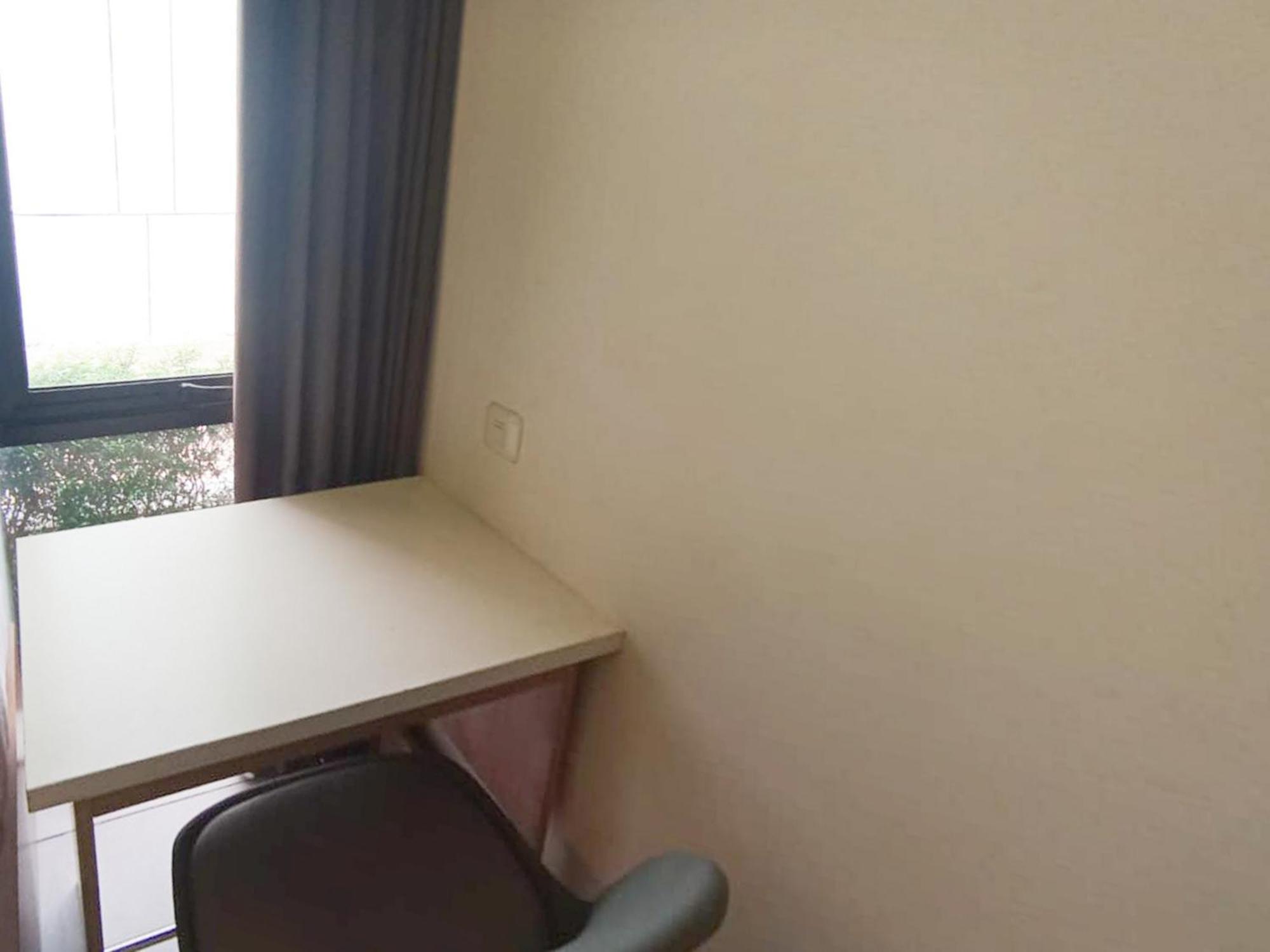 Hotel Ofo Kost Premium Kampung Inggris Pare Syariah Mitra Reddoorz Exterior foto