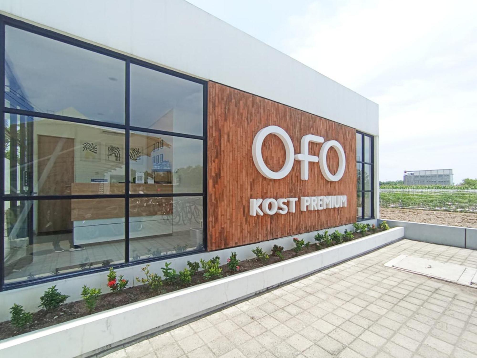 Hotel Ofo Kost Premium Kampung Inggris Pare Syariah Mitra Reddoorz Exterior foto